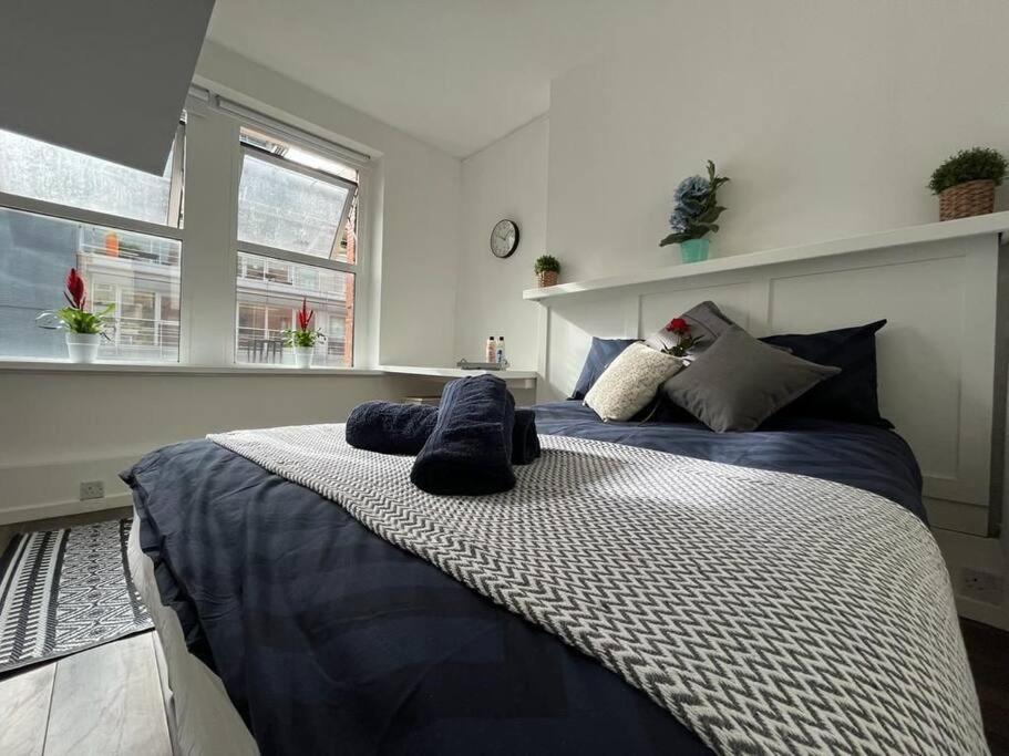 Glasshouse Yard Studio'S F1 London Bagian luar foto